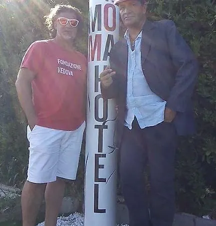 Letoh Moma Πανσιόν Marina dʼAndora